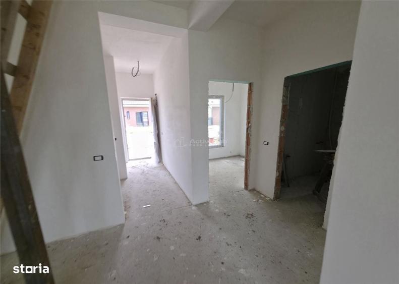 Casă cu 4 camere în Central