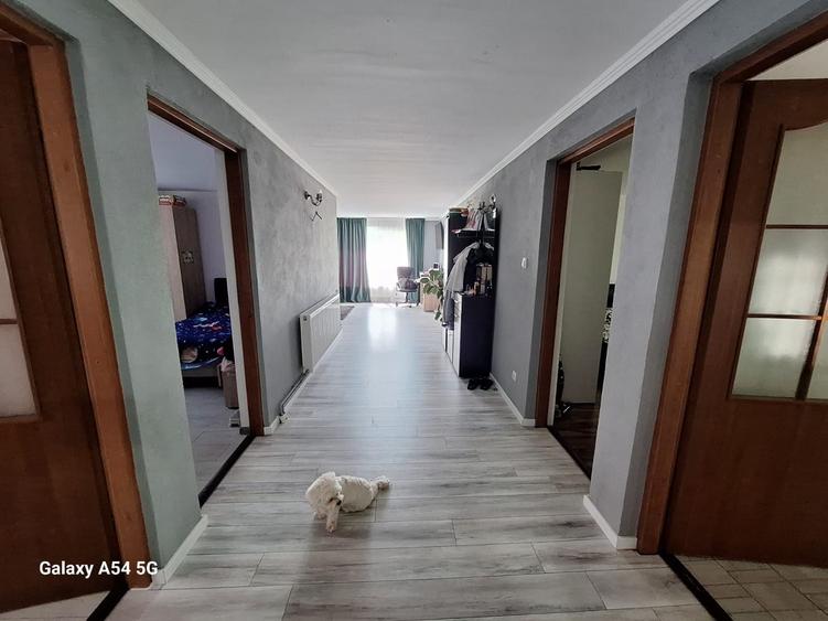 Casă cu 4 camere în Colceag