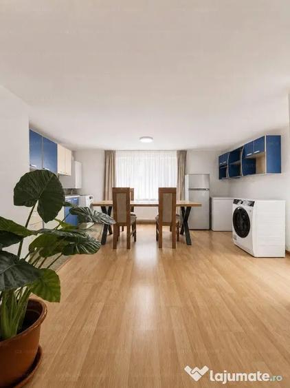 Casă cu 4 camere cu Teren 723 Mp în Central