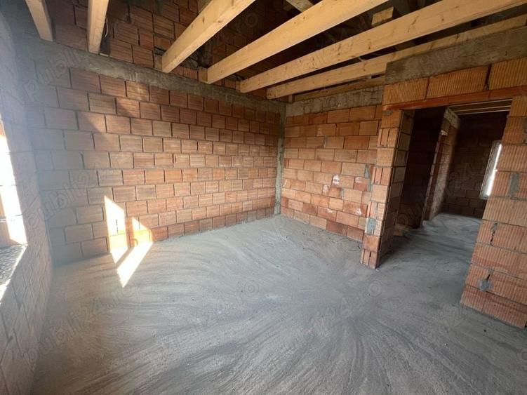 Casă cu 3 camere în Sângeorgiu de Mureș