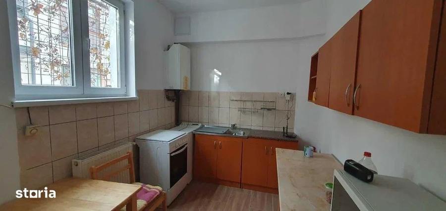 Casă cu 2 camere decomandat în Mureșeni