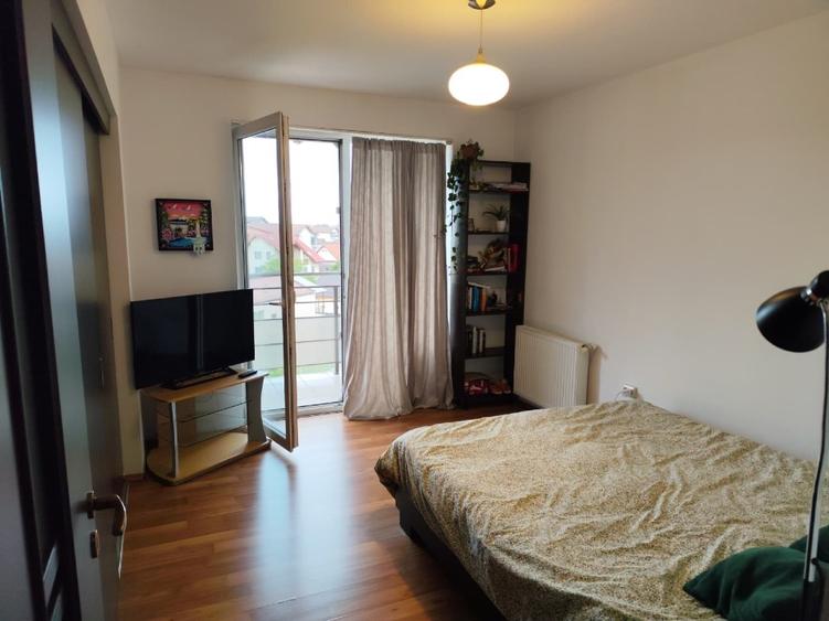 Apartament 2 camere spatios si luminos in Floresti str Florilor - 12