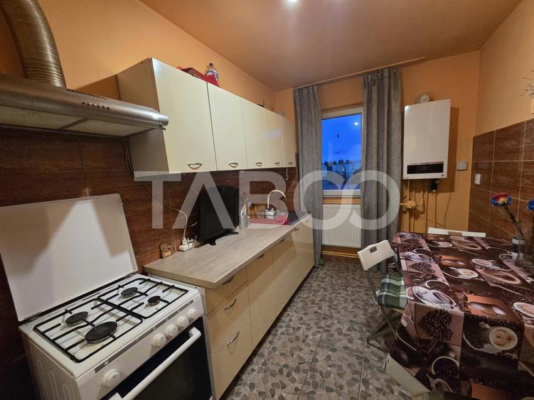 Apartament cu 2 camere semidecomandat, mobilat în Făgăraș