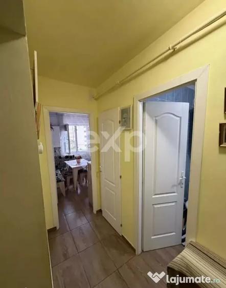 Apartament cu 2 camere decomandat în Micro 6