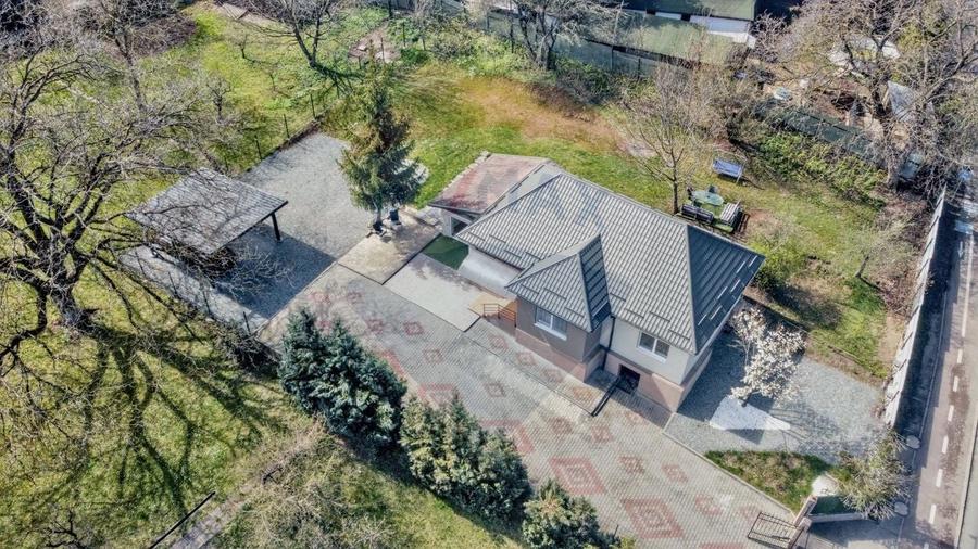 Casă cu 3 camere cu Teren 1000 Mp în Făget