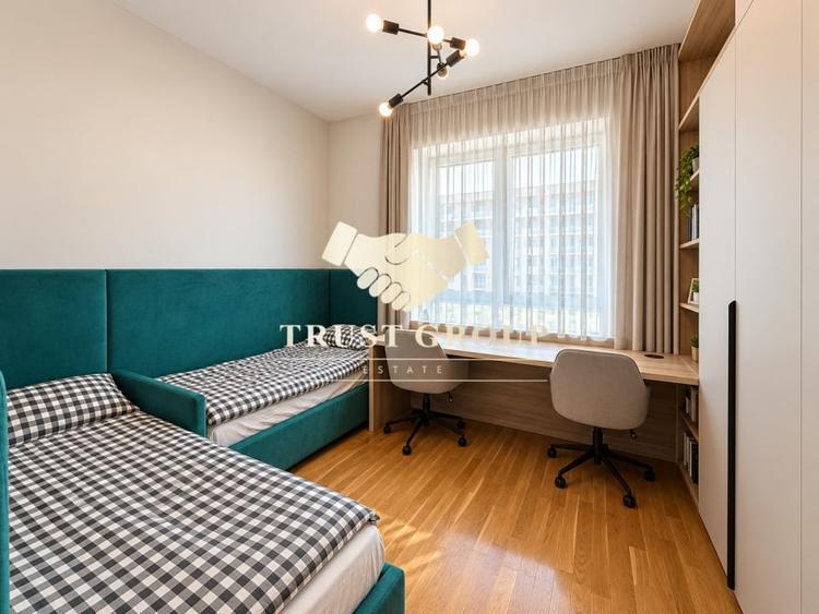 Apartament cu 3 camere decomandat în Arcul de Triumf