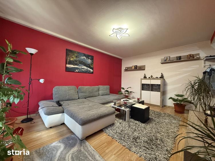 Garsonieră decomandată în Lipovei