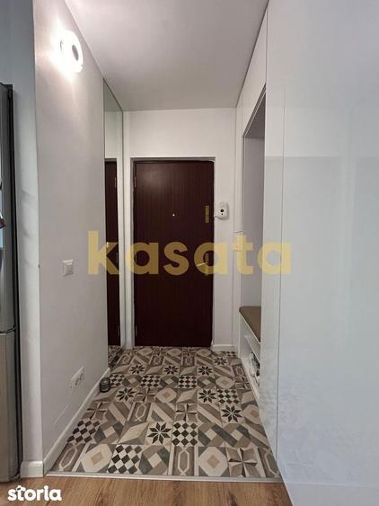 Apartament cu 3 camere, mobilat în Aviației