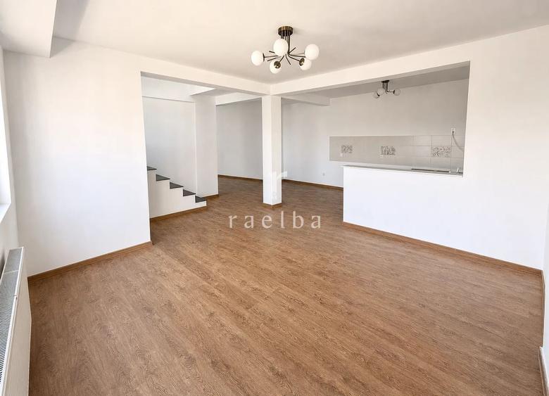 Casă individuală cu 4 camere cu Canalizare în Nord