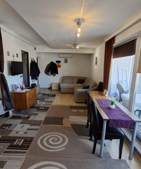 Apartament cu 2 camere semidecomandat în Baciu