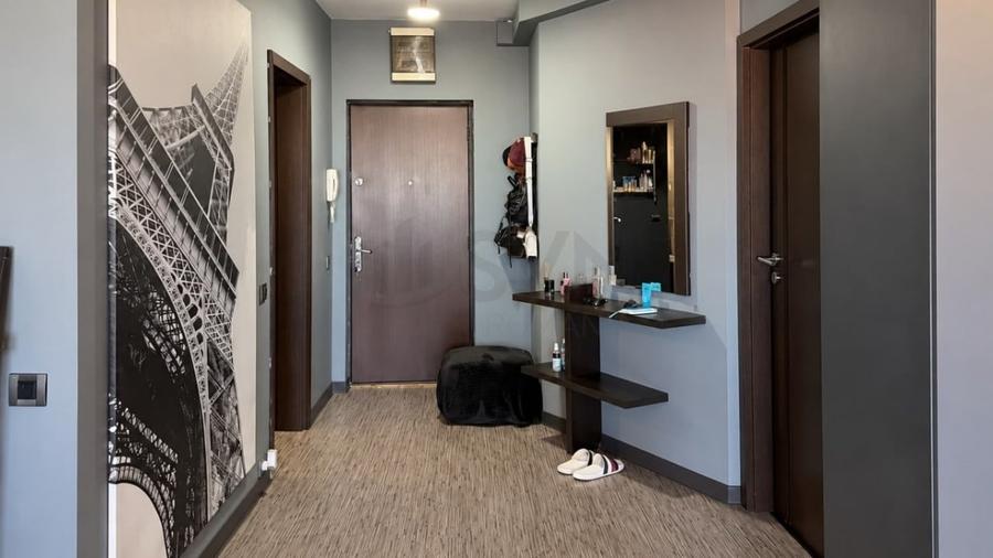 Apartament cu 3 camere decomandat, mobilat în Calea Călărașilor