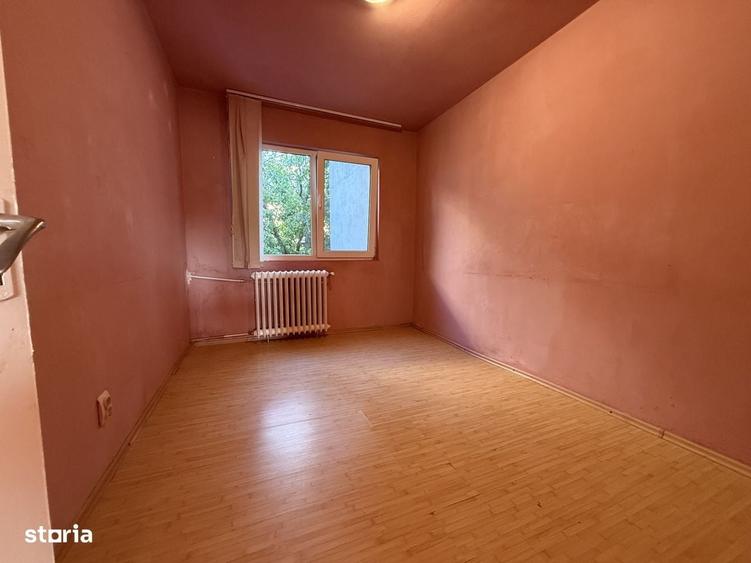 Apartament 3 camere, etaj 2, semidecomandat - Piata Doina - 1