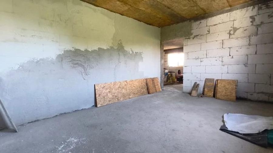 Casă cu 1 camere cu Teren 500 Mp în Central