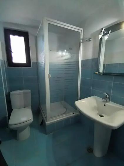 Casă cu 5 camere cu Teren 416 Mp în Central