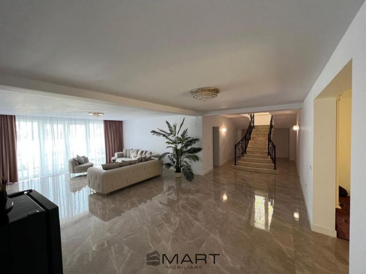 Casă cu 6 camere cu Teren 1091 Mp în Tărlungeni