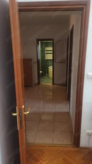 Apartament cu 3 camere decomandat în Libertății