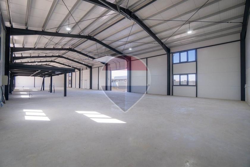 Spațiu industrial, de 580 mp, în Exterior Nord