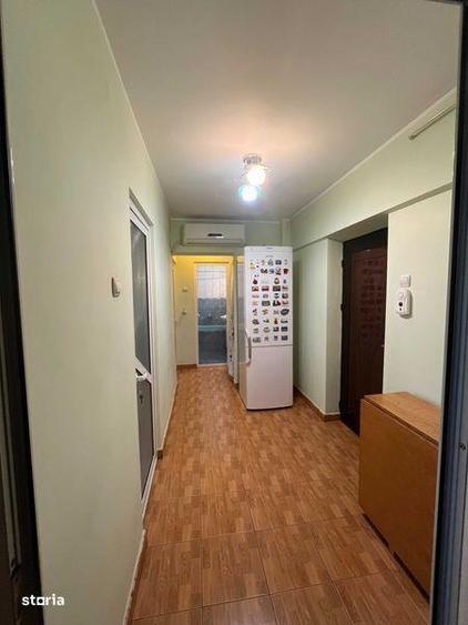 Apartament cu 2 camere decomandat în Micro 20