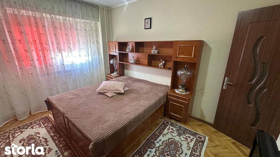 Apartament cu 2 camere decomandat, mobilat în City Park Mall