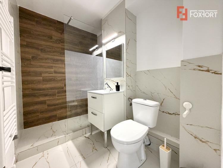 Apartament cu 3 camere decomandat, mobilat în Aradului