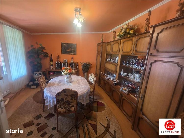 Casă cu 4 camere în Lefaia
