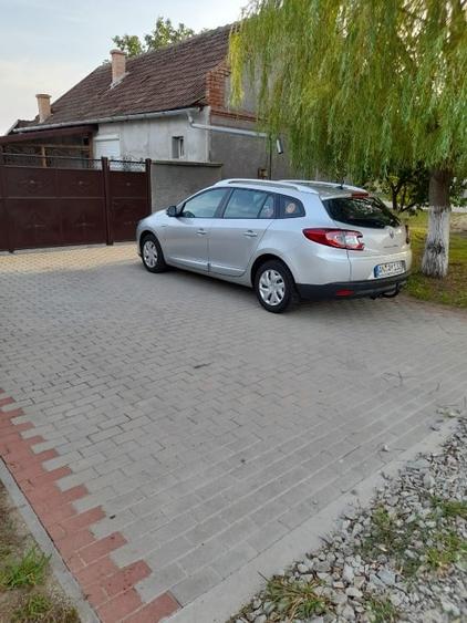 Casă individuală cu 4 camere cu Teren 1400 Mp în Șimand