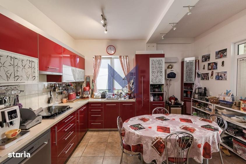 Casă cu 4 camere în Feleacu