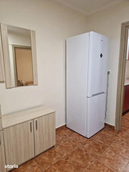 Garsonieră decomandată în Vitan