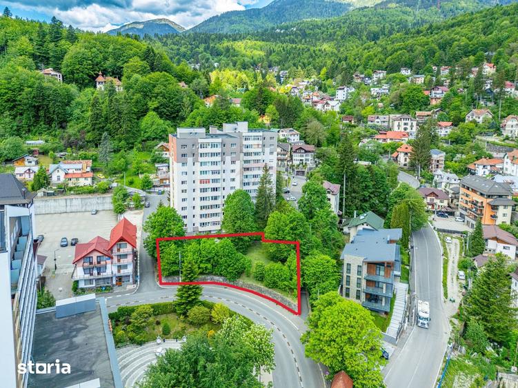 Teren de 812 mp, în Est