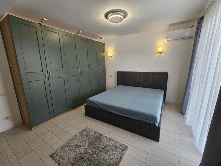 Duplex cu 4 camere cu Teren 300 Mp în Domnești