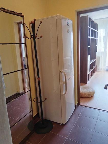 Apartament cu 2 camere semidecomandat în Dristor