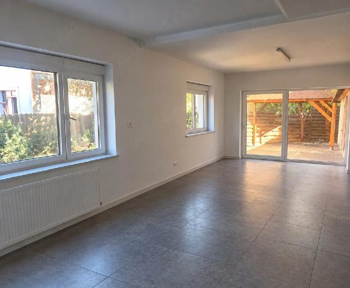 Casă cu 3 camere cu Teren 260 Mp în Central