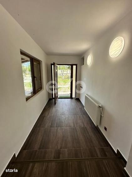Casă cu 4 camere în Valea