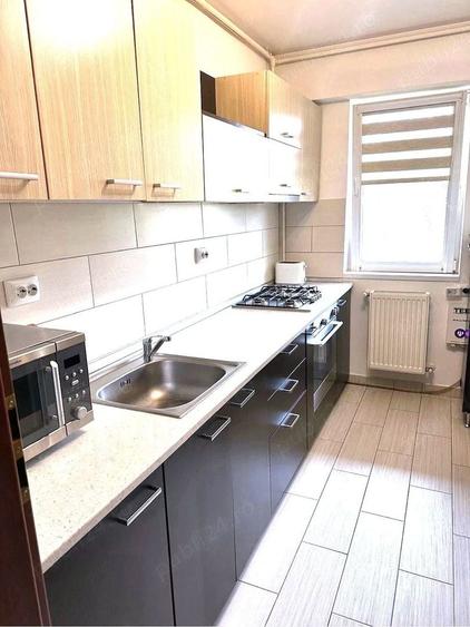 Apartament 3 camere, etaj 1, parcare inclusa, 2 băi, zona Trapezului - 6