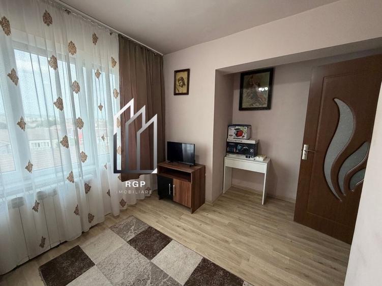 Apartament cu 2 camere decomandat în Lotus