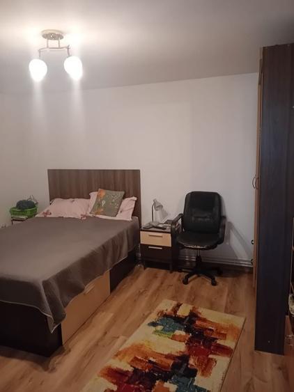 Casă individuală cu 4 camere cu Canalizare în Costi