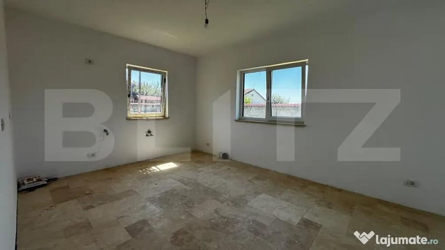 Casă cu 5 camere cu Teren 529 Mp în Central
