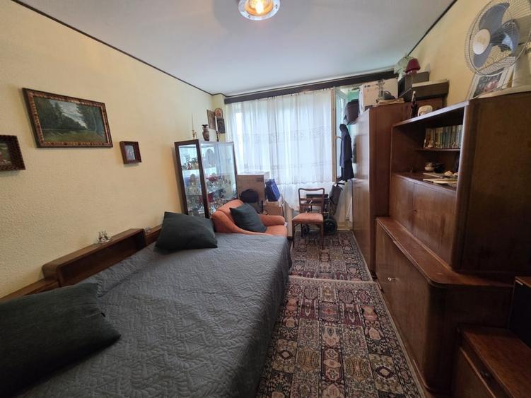 Apartament cu 2 camere semidecomandat în Basarabia