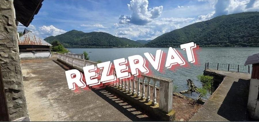 Spațiu comercial, de 700 mp, în Berzasca