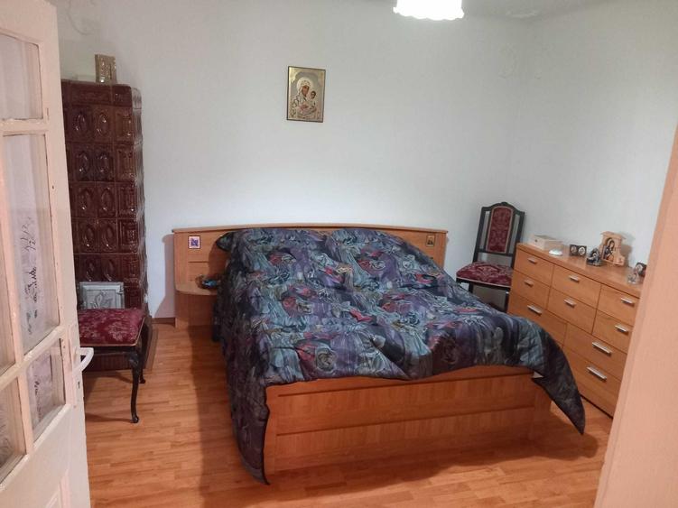 Casă cu 4 camere în Central