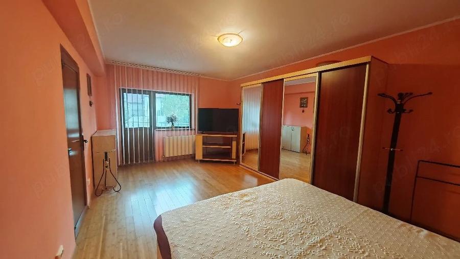 Casă cu Teren 450 Mp în Central