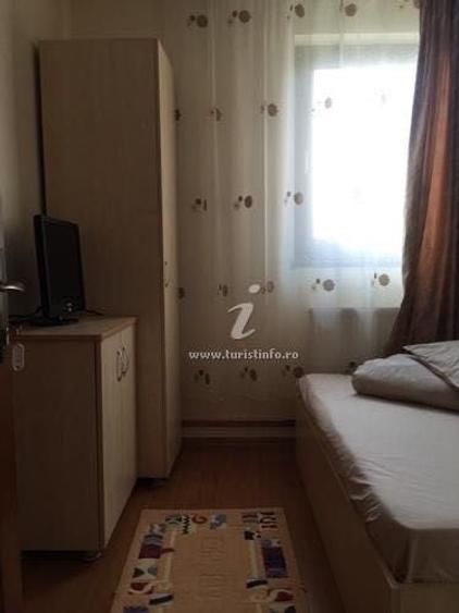 Casă cu 4 camere în Novaci