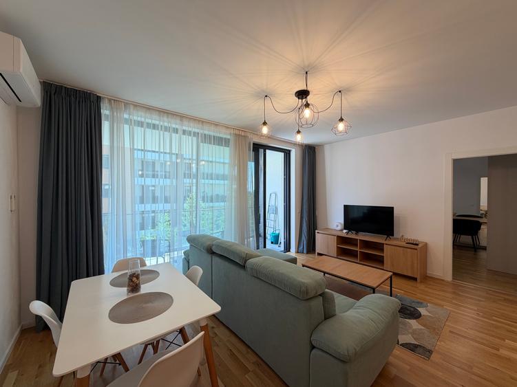 Apartament cu 2 camere decomandat în Băneasa