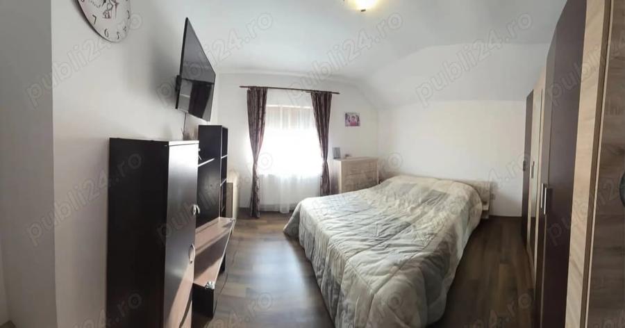 Casă cu 4 camere cu Teren 300 Mp în Lazu