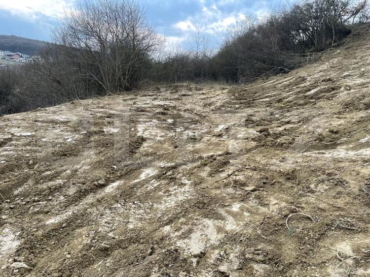 Teren Construcții intravilan de 1525 mp, în Exterior Est