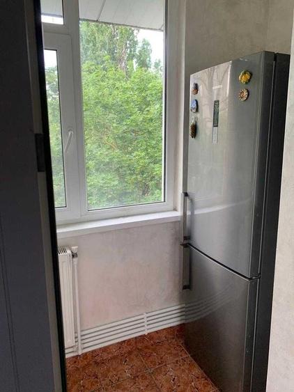 Apartament cu 3 camere decomandat în Sârbi
