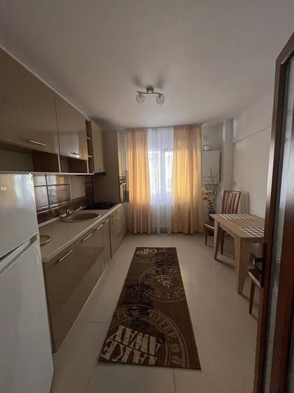 Garsonieră decomandată în Astra