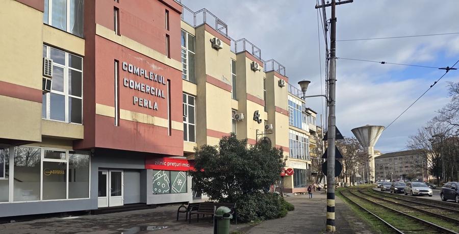 Spațiu comercial, de 120 mp, în Cihei
