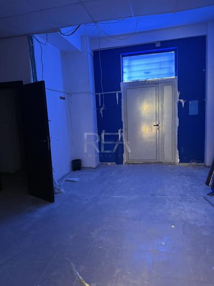 Spațiu comercial, de 86.319999694824 mp, în Rahova