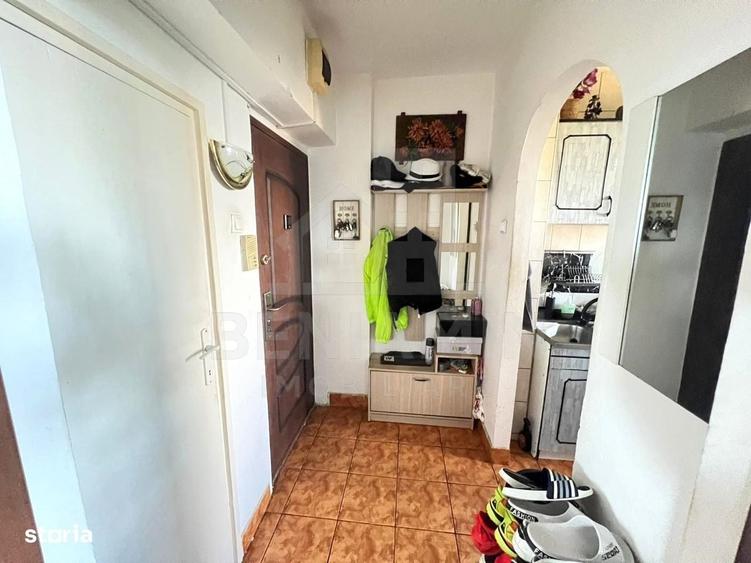 Apartament-2-camere-Mobilat-Centrala-Parcare-Bloc-Izolat-Astra - 2